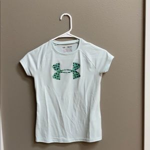 mint green under armor shirt